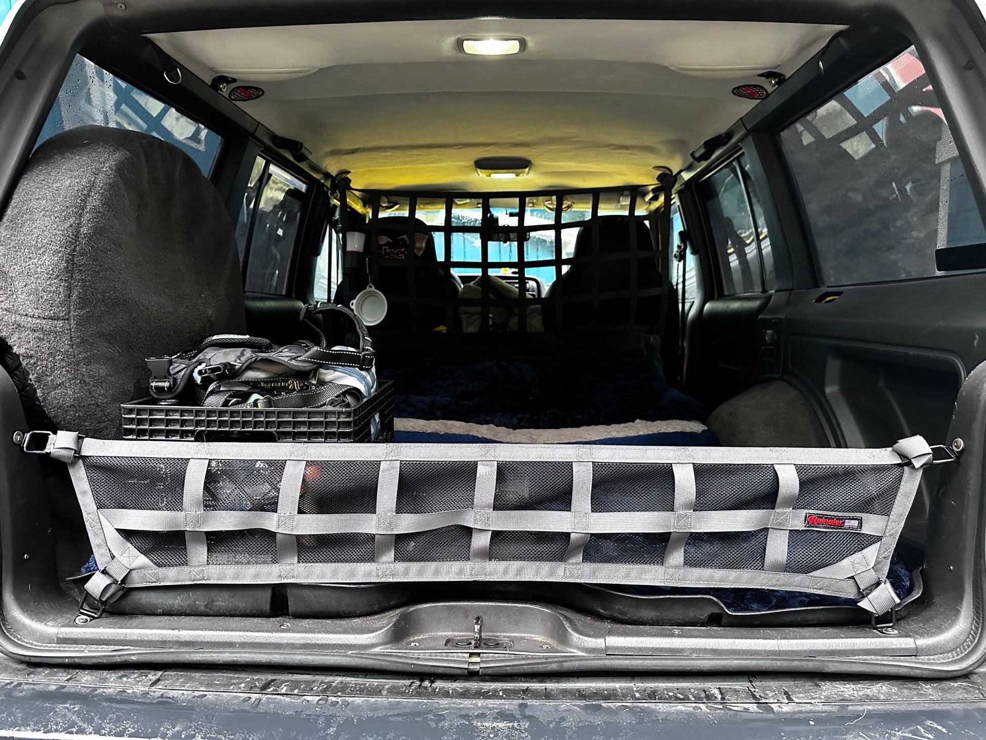 1984 - 2001 Jeep Cherokee (XJ) Tailgate Net-Raingler