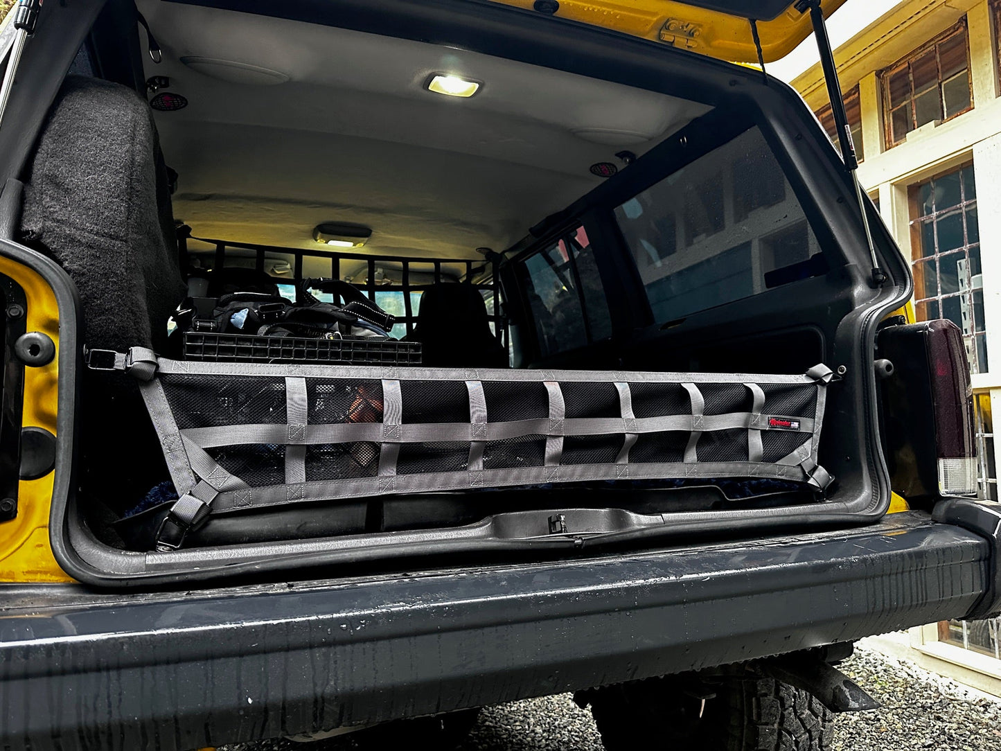 1984 - 2001 Jeep Cherokee (XJ) Tailgate Net-Raingler
